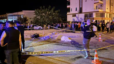 Antalya'da çöp kamyonu ile motosikletin çarpıştığı kazada 2 kişi öldü