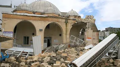Fırtınanın verdiği hasar gün aydınlanınca ortaya çıktı