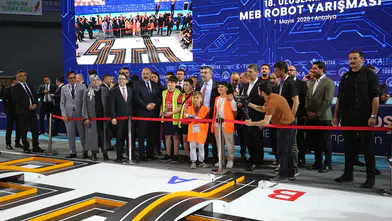 Milli Eğitim Bakanı Tekin, Antalya'daki Robot Yarışması’na katıldı