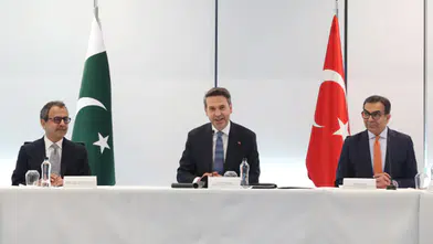 Pakistan’ın elektrik özelleştirmesine destek
