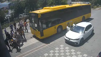 Kalp krizi geçiren yolcuyu otobüs şoförü hastaneye yetiştirdi