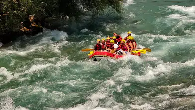 Köprülü Kanyon'da rafting, turizmin yanı sıra istihdamı da büyütüyor