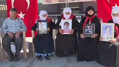 Muşlu aileler DEM Parti önündeki eylemlerini sürdürüyor