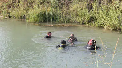 Antalya’da sulama kanalı yanında eşyaları bulunan kişi aranıyor