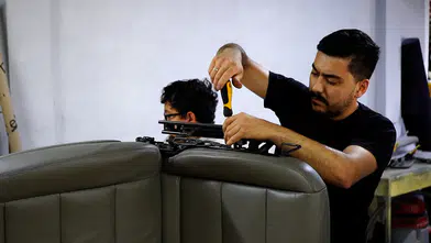 Engelli genç, kendi iş yerinin sahibi olma hayalini gerçekleştirdi