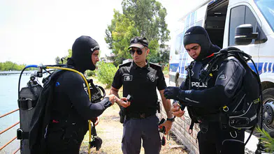 Kurbağa adamlar, boğulma vakalarına karşı teyakkuzda