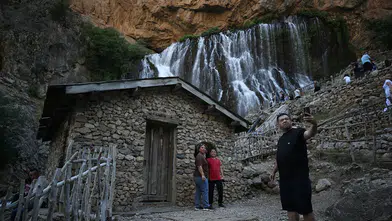 Kapuzbaşı Şelaleleri'ndeki asırlık değirmen ziyaretçilerini ağırlıyor