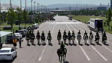 NATO Zirvesi kapsamında görev alacak atlı polisler devriyede