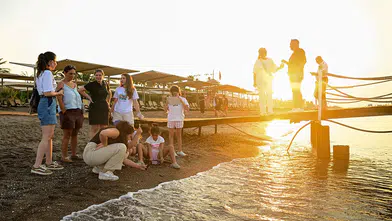 25 bine yakın caretta caretta yavrusu denizle buluşturuldu