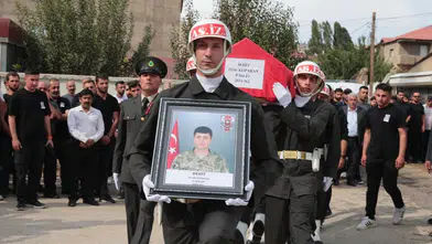 Askeri araç kazasında şehit olan Ziyar Koparan'a hüzünlü veda