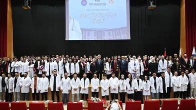 KSÜ Tıp Fakültesi birinci sınıf öğrencileri beyaz önlüklerini giydi