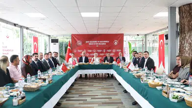 Bakan Göktaş, Muş'ta şehit aileleri ve gazilerle buluştu