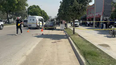 İki aile duruşma çıkışında kavga etti! 1 kişi hayatını kaybetti