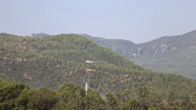 Antalya ve Adana'da ormanlık alandaki yangınlara havadan ve karadan destek
