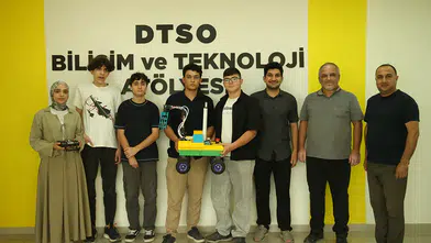 Hatay'da lise öğrencileri TEKNOFEST'te birincilik hedefliyor