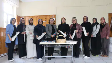 Çöpe giden kiraz çekirdekleri kadın emeğiyle yastığa dönüştürülüyor