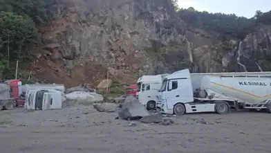 Artvin'de tır parkındaki heyelanda 1 kişi öldü
