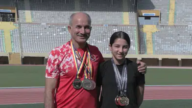 Şampiyon baba kız antrenmanlarda birlikte ter döküyor