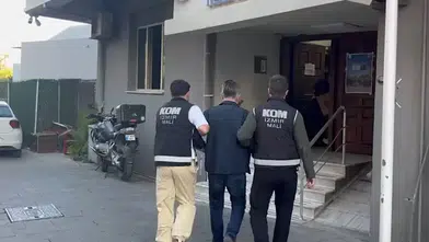 Bayraklı Belediyesine yönelik soruşturmada 46 şüpheli gözaltında