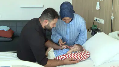 Altı aylık bebek, dünyada nadir uygulanan tedaviyle hayata tutundu
