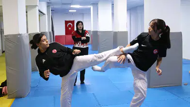 Eski milli tekvandocu Altın, kariyerini fizyoterapistlikle sürdürüyor