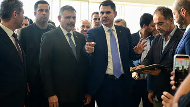 Bakan Kurum ve Çiftçi, Antalya'da COP31 alanında incelemelerde bulundu