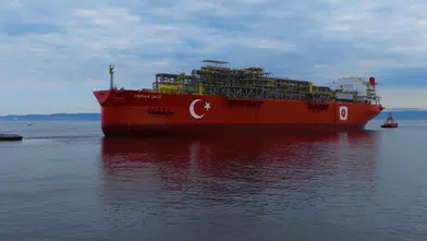 Türkiye'nin ilk yüzer üretim platformu Osman Gazi görev yerine uğurlanıyor