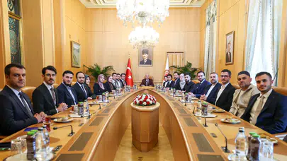 Kurtulmuş, genç sivil toplum kuruluşu temsilcilerini kabul etti
