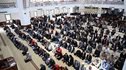 Ayser Çalık Ortaokulu’nda hayatını kaybedenler için mevlit okutuldu