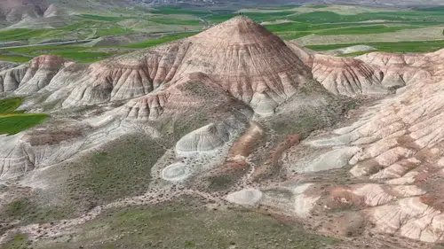 Malatya'nın doğal heykelleri ziyaretçilerini büyülüyor
