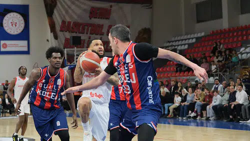 Kahramanmaraş’ta nefes kesen maç! İstiklal Basketbol’dan kritik galibiyet
