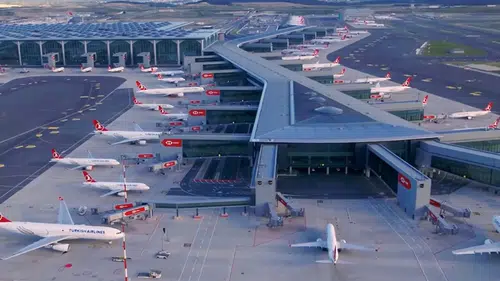 Havalimanlarında yıllık yolcu kapasitesi 26 AB ülkesinin nüfusunu aştı