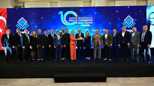 Kepez'in projelerine birincilik ve ikincilik ödülü