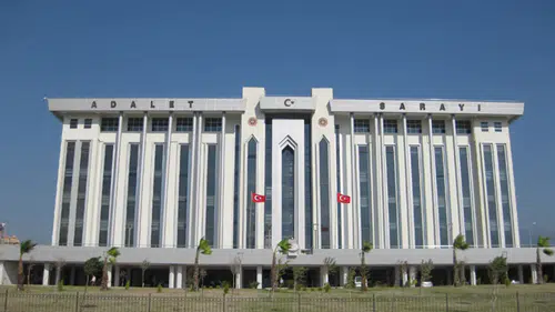 Depremde 169 kişinin öldüğü konutlarda alt yüklenici firma asli kusurlu sayıldı