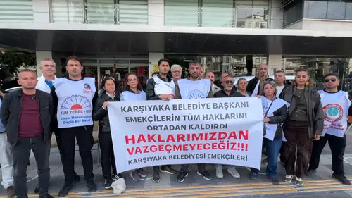 Karşıyaka Belediyesinde görevli memurlar Emek Nöbeti’ne başladı