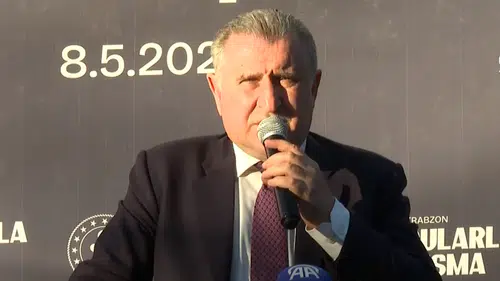 Bakan Bak, “Üniversite kulüplerine projelerinde destek veriyoruz”