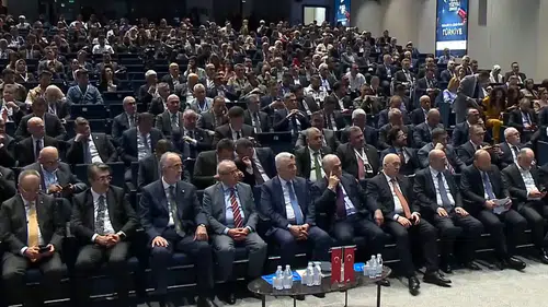 Ticarette Türkiye Yüzyılı Zirvesi sektör paydaşlarını bir araya getirdi