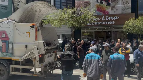 Isparta'da çöp toplama kamyonuna sıkışan işçi öldü