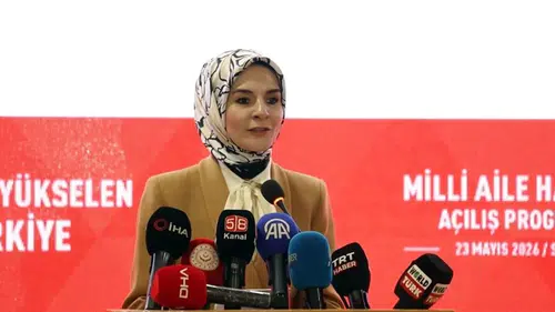 Bakan Göktaş: “Yapay zeka ve dijital dönüşüm yeni iş dünyasını şekillendiriyor”