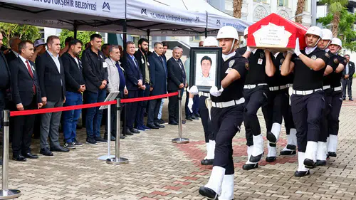 Kalp krizi geçiren polis memuru hayatını kaybetti