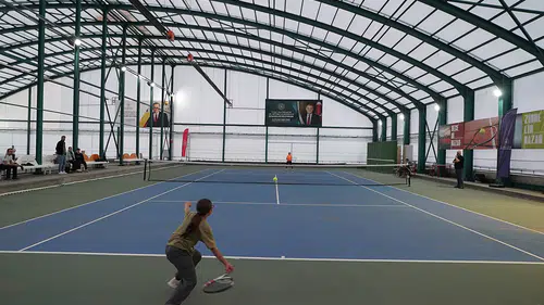 19 Mayıs Tenis Turnuvası, 62 genç sporcunun katılımıyla başladı
