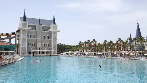Turizm sektörü yüksek sezonda 2025 rakamlarını yakalamayı hedefliyor