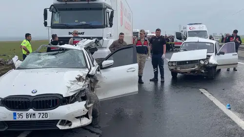Şanlıurfa'da zincirleme trafik kazası! 2 kişi öldü, 2 kişi yaralandı