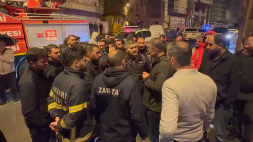 Temel kazısı sırasında çatlaklar oluştu!  6 bina tahliye edildi