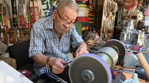 Antalya'da bıçakçıların Kurban Bayramı mesaisi sürüyor