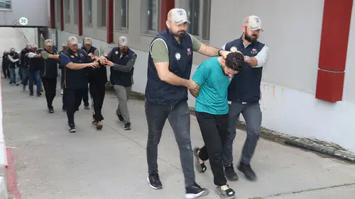 Terör örgütü DEAŞ operasyonunda 16 zanlı yakalandı