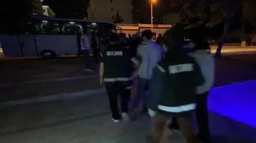 Belediyeye yönelik rüşvet soruşturmasında 12 şüpheli tutuklandı