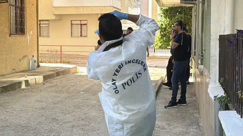 Antalya'da bir kişi eşini ve kayınpederini silahla öldürdü
