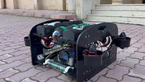 Öğrencilerin su altı aracı, uluslararası yarışmada birinci