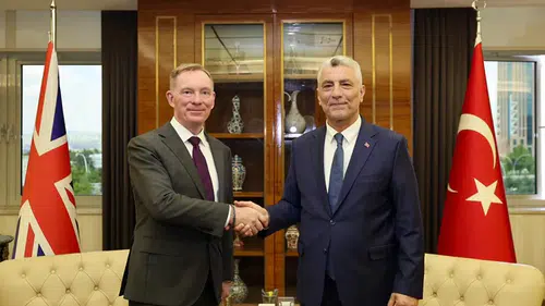 İki ülkenin bakanları bir araya geldi